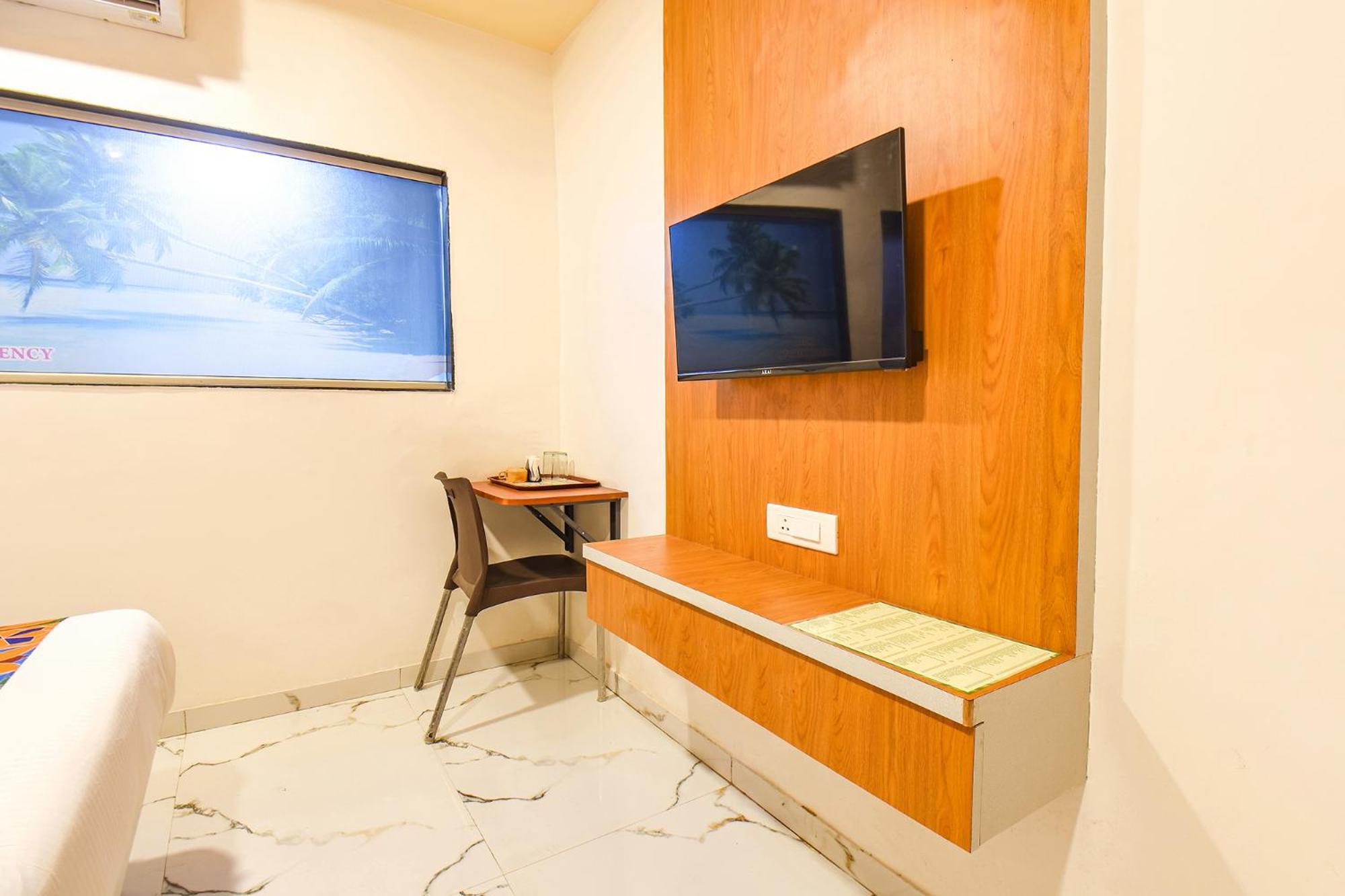 Fabhotel Prime Kharadi Residency - Nr Lohgaon Pune Bagian luar foto