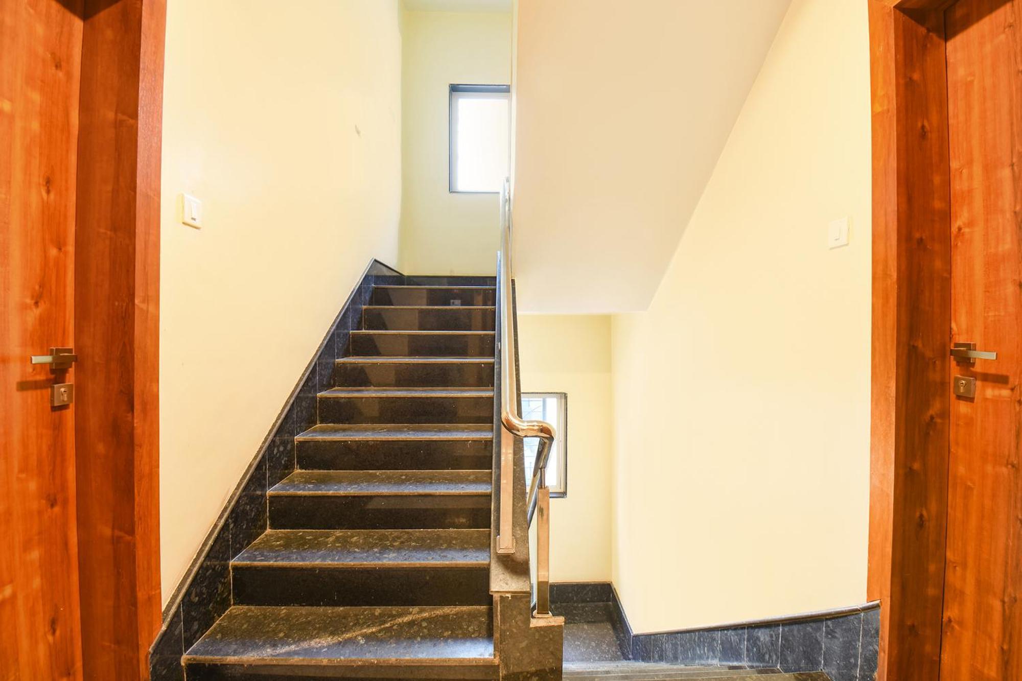 Fabhotel Prime Kharadi Residency - Nr Lohgaon Pune Bagian luar foto