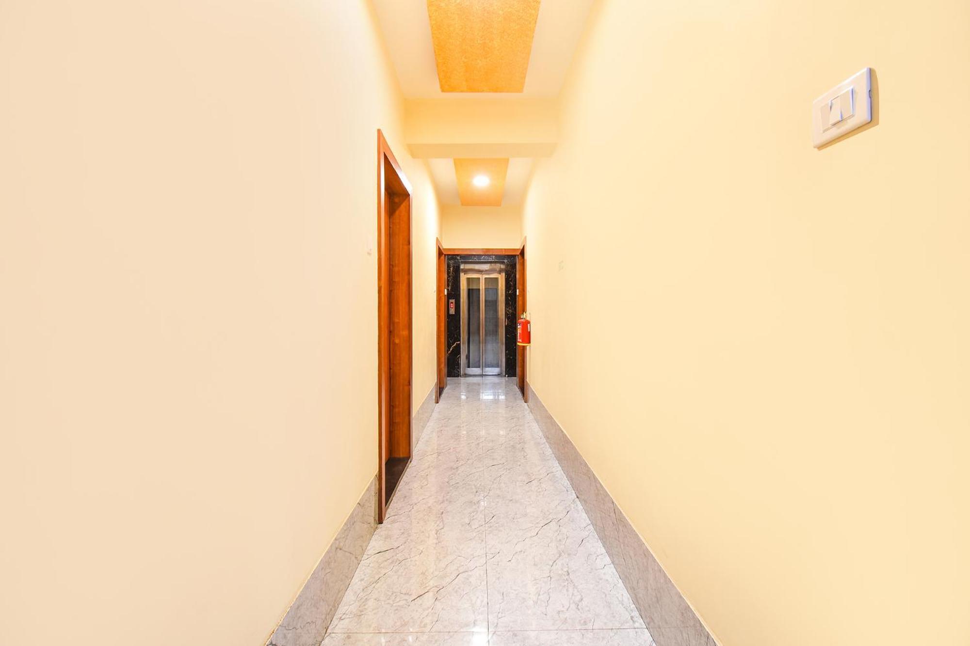 Fabhotel Prime Kharadi Residency - Nr Lohgaon Pune Bagian luar foto