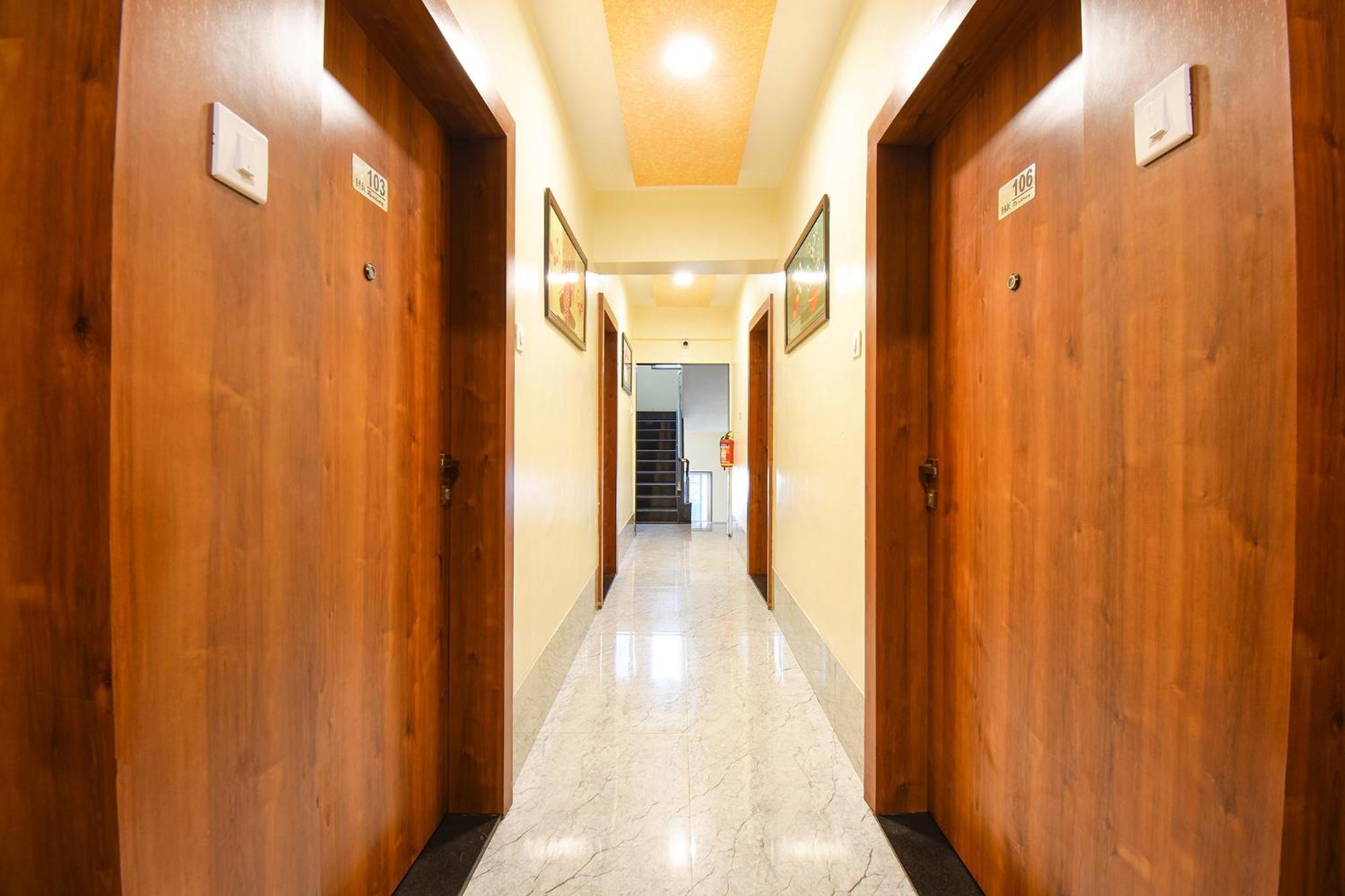 Fabhotel Prime Kharadi Residency - Nr Lohgaon Pune Bagian luar foto